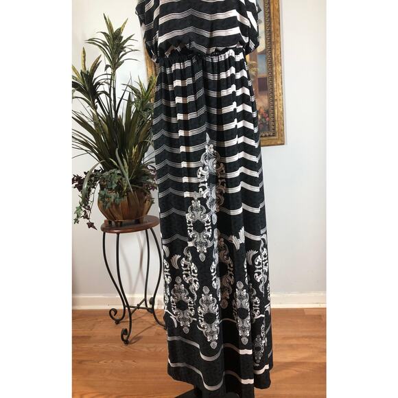 Style and Co Maxi Dress Womens PM Black White Sleeveless Striped Boho Print - Picture 3 of 9